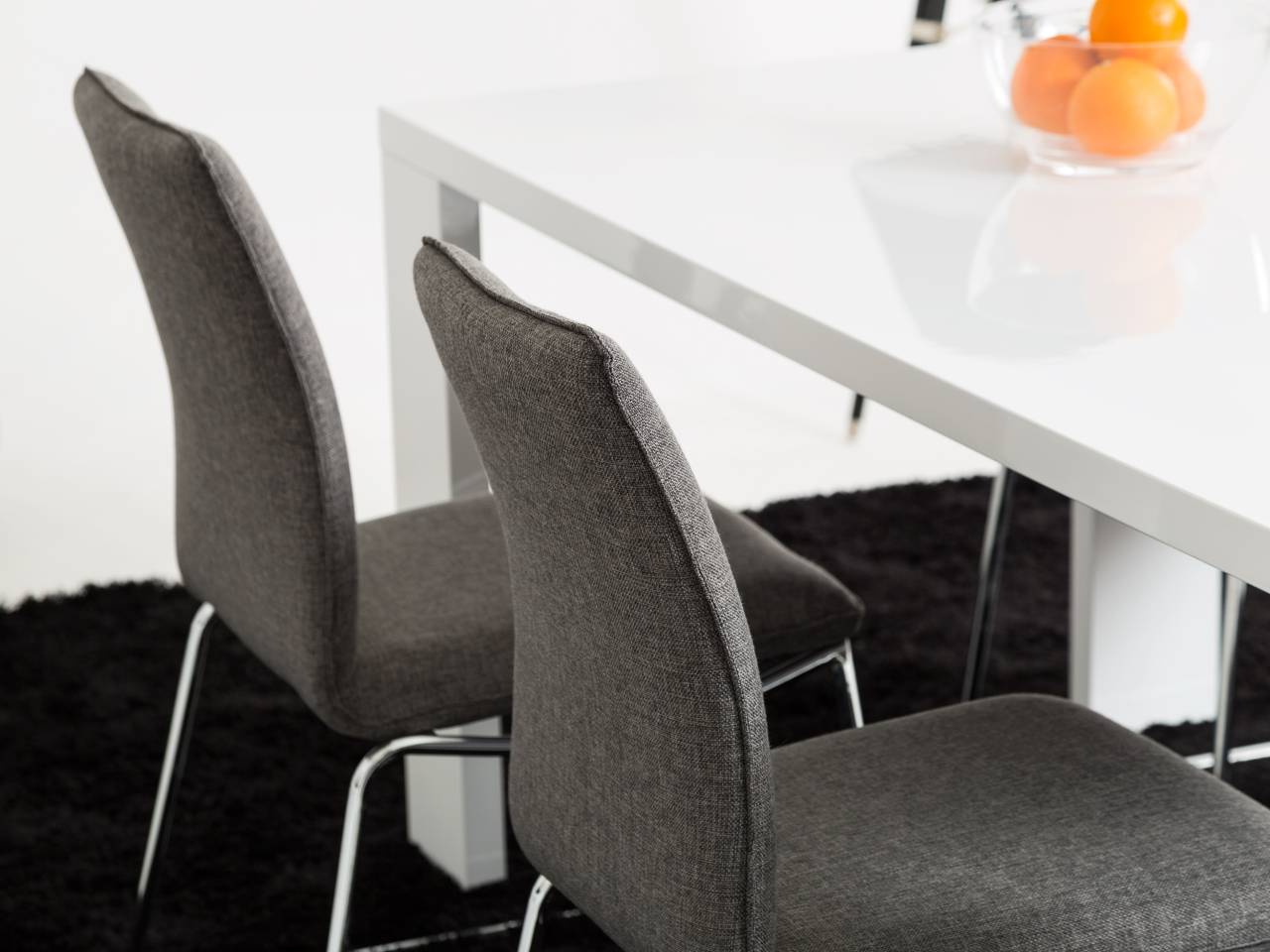 R�NNE Bord 140 Vit + 4 LJUNGAN Stol Gr�